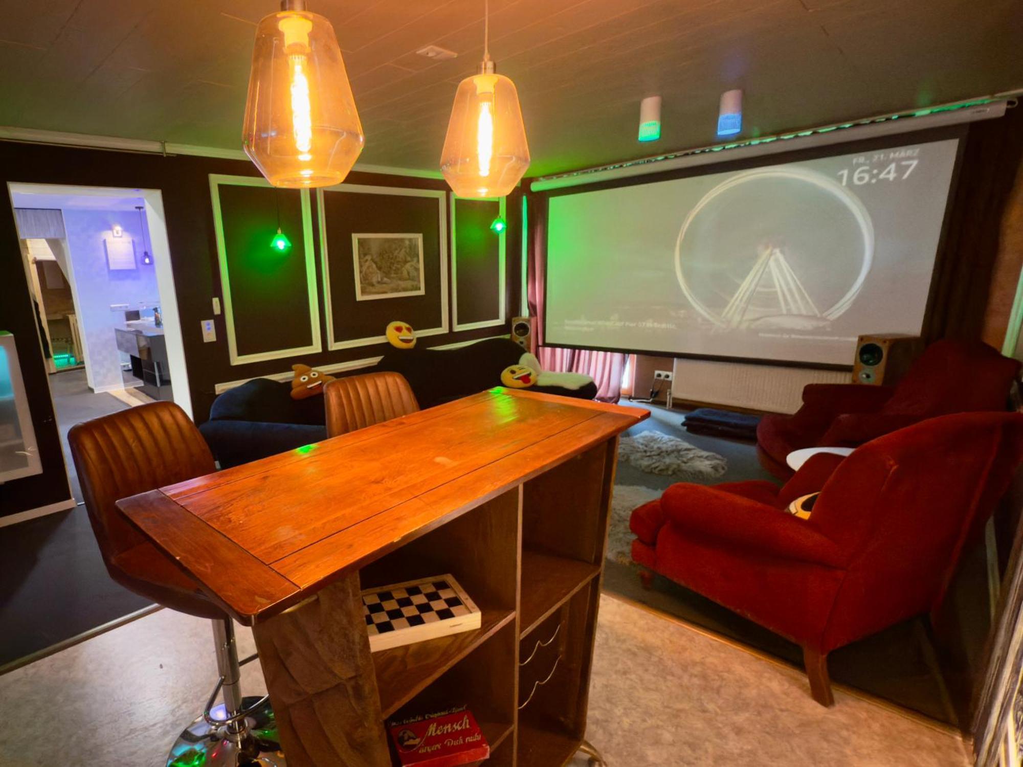 Bookeinfach Bad Ems - Private - Sauna Jacuzzi Whirlpool Swimmingpool Alahna Sup Beachvolleyball Billiards Ping Pong Cinema Theater Music Disco Ball Bbq Und Parkplaetze Cameră foto